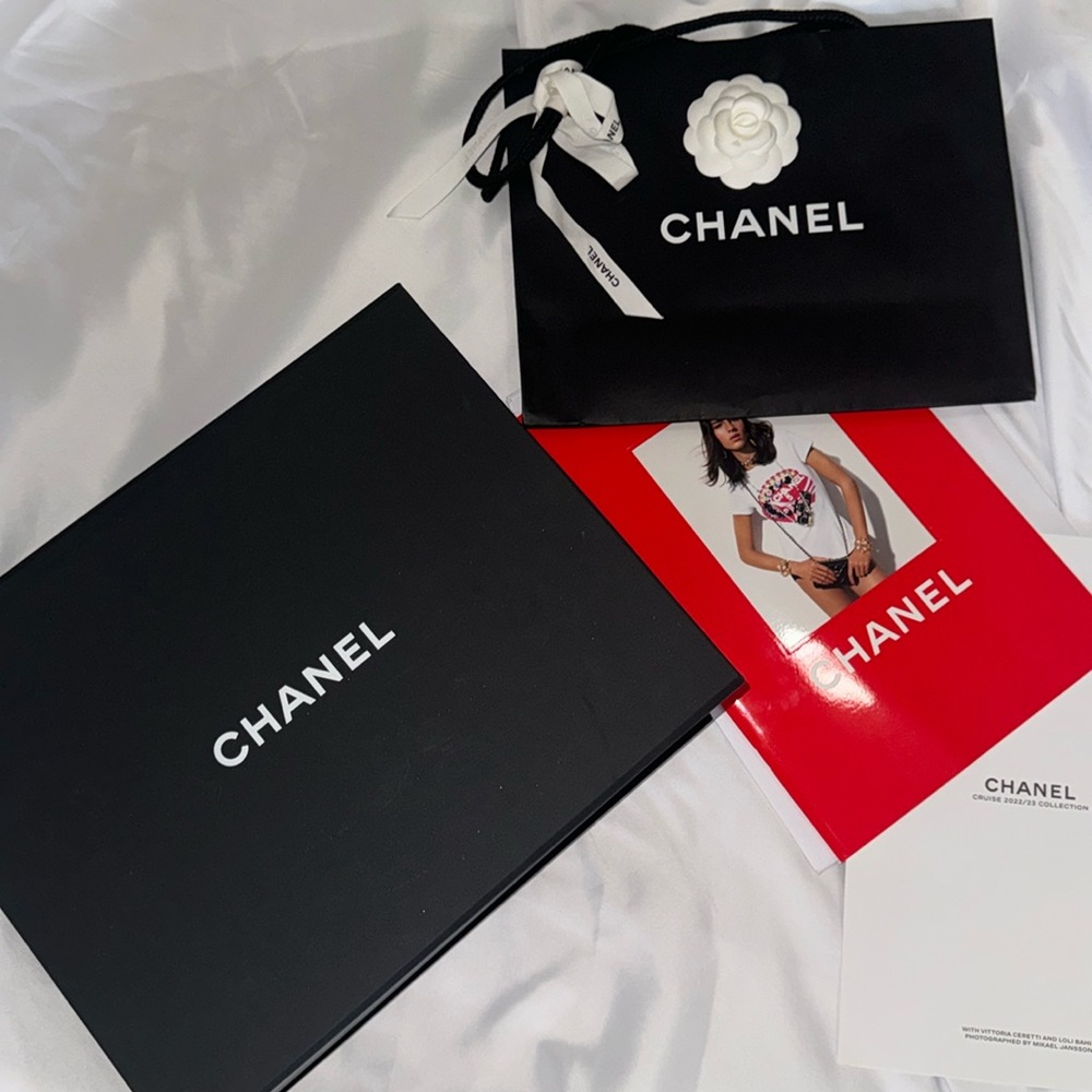 Chanel Cruise 2022 /23 Collection Book & Price List & accessoroes